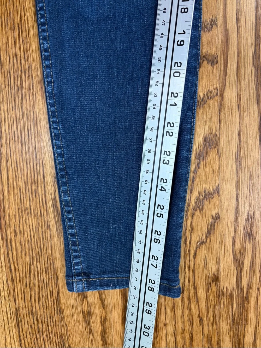 Madewell 10" High-Rise Skinny Jeans (26) - Picture 13 of 16
